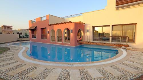 Hotel Tala Bay Residences