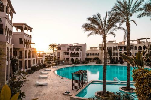 Hotel Tala Bay Residences
