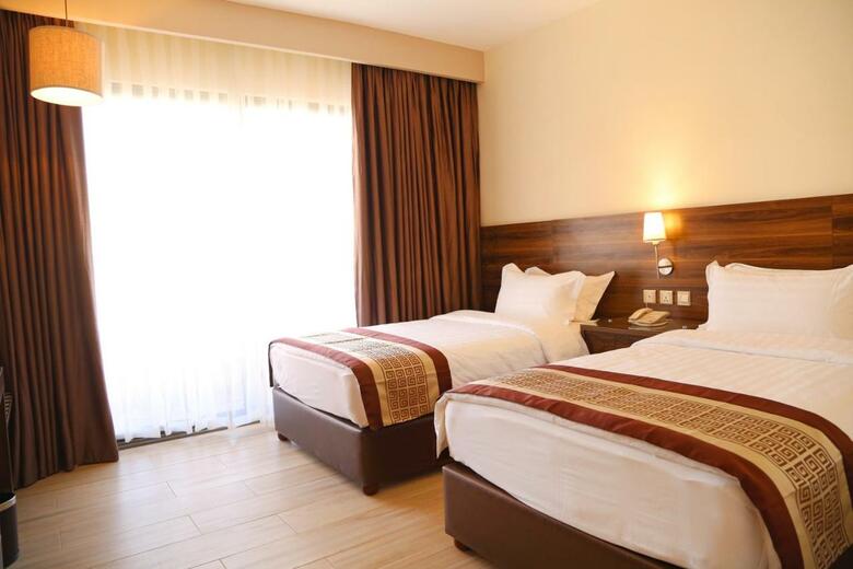 Lacosta Hotel