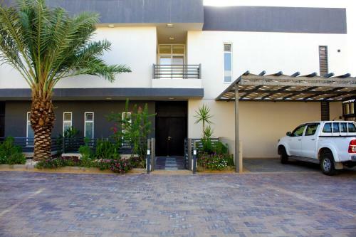 Villa Bouga Compound