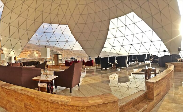 Petra Bubble Luxotel