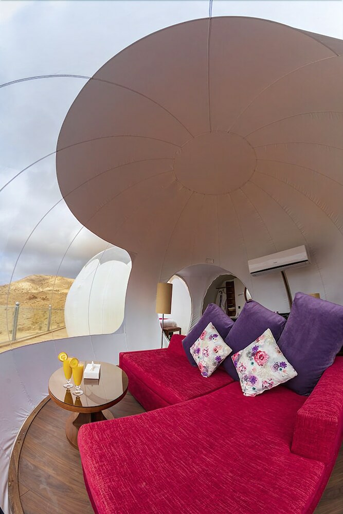 Petra Bubble Luxotel