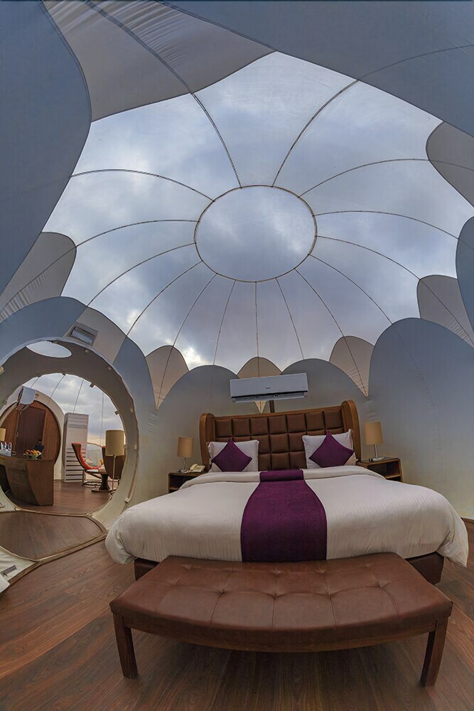 Petra Bubble Luxotel