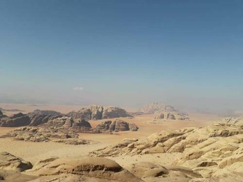 Wadi Rum Blue Sky And Tour