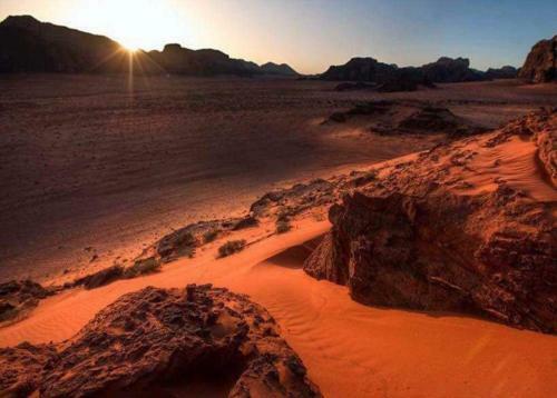 Wadi Rum Blue Sky And Tour