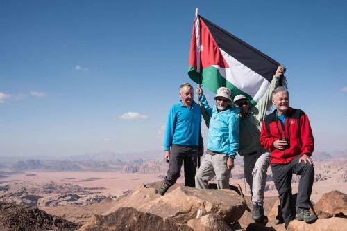 Wadi Rum Blue Sky And Tour