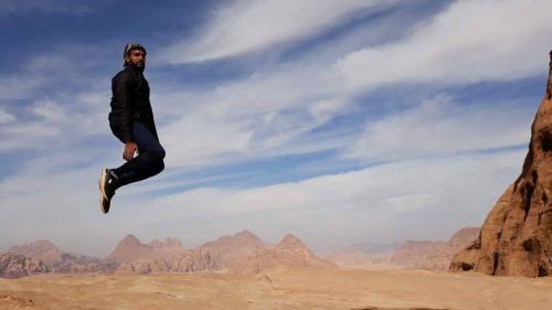Wadi Rum Blue Sky And Tour