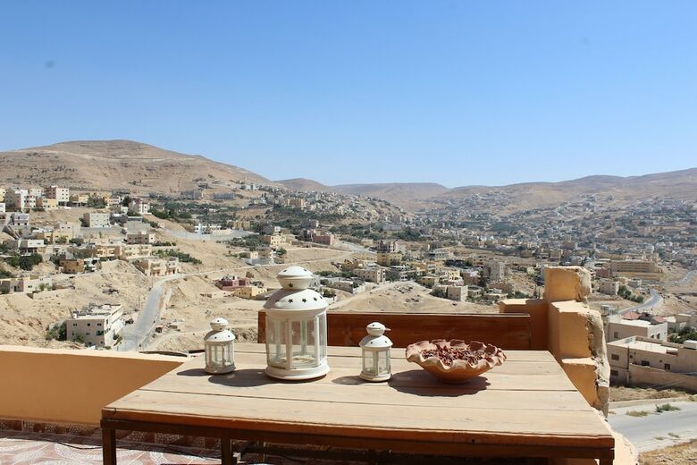 Petra Bed & Breakfast