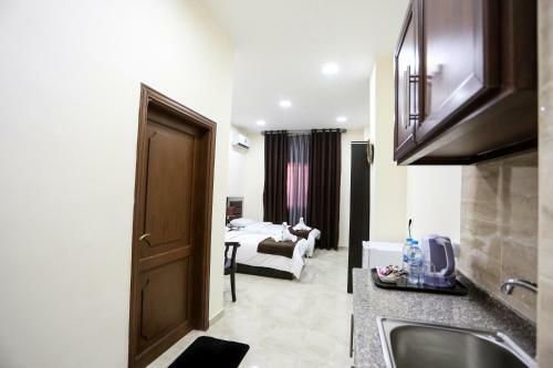 7boys Hotel