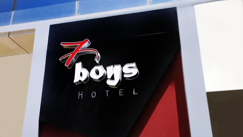 7boys Hotel