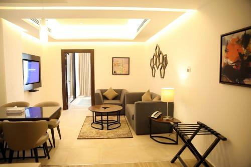 Aparthotel Downtown Hotel