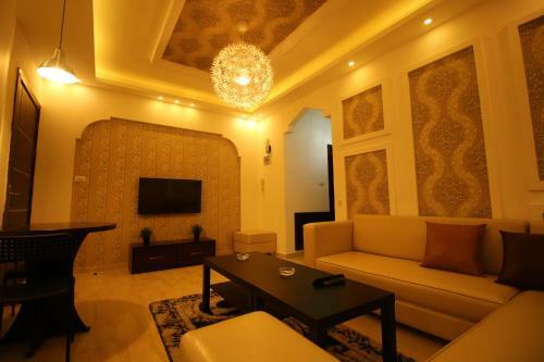 Aqarco Sanar Apartment