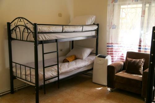 Hostel 1930
