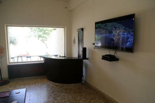 Hostel 1930