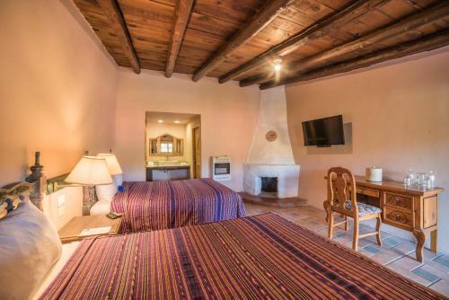 Hotel Barrancas Del Cobre