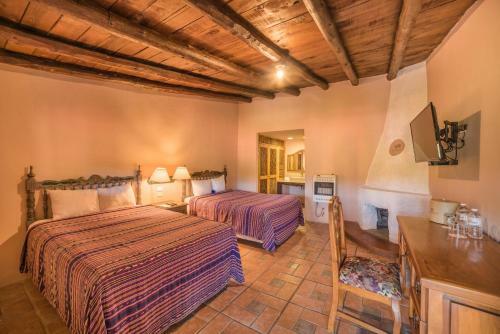 Hotel Barrancas Del Cobre