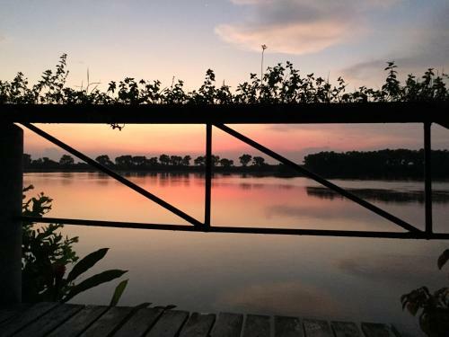 Hotel Hoster�a De R�o - C92