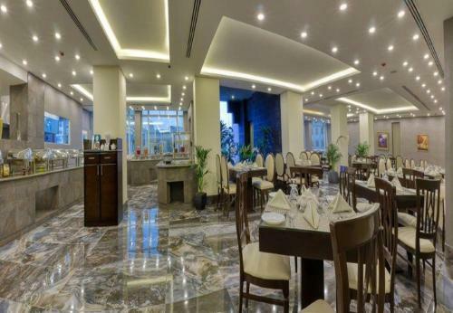 Sandy Palace Hotel