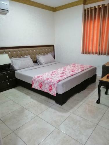Apartamento Al Hadeer Suites Hotel