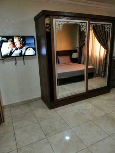 Apartamento Al Hadeer Suites Hotel