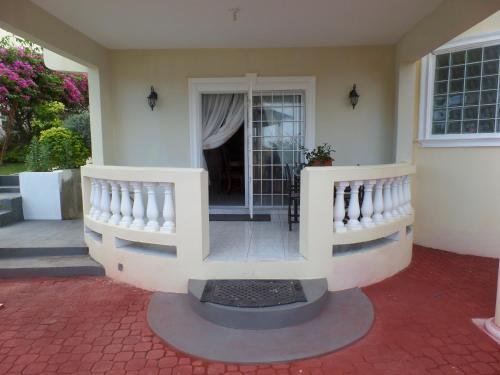 The Royal Kensington Villa 4