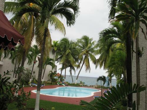 Apartamento Chrisanns Beach Resort Apt 21
