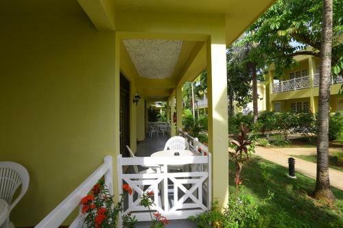 Hotel Merrils Beach Resorts Lll