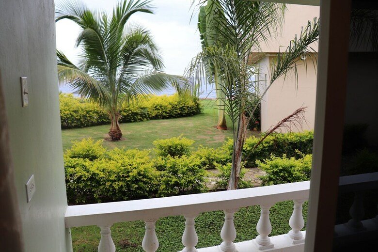 Hotel The Sov Resorts