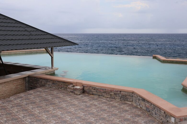 Hotel The Sov Resorts