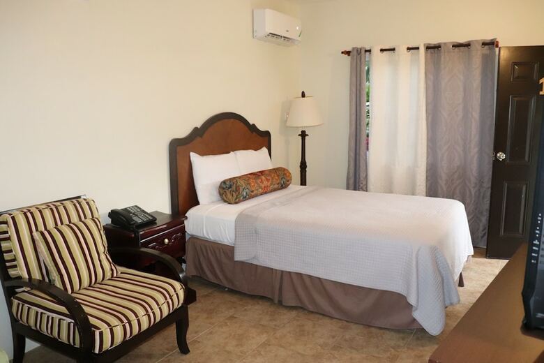 Hotel The Sov Resorts