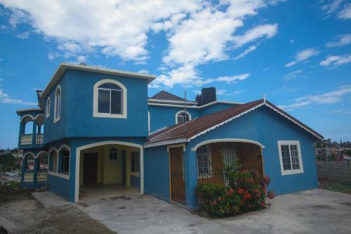 Blue Hills-vacation Home
