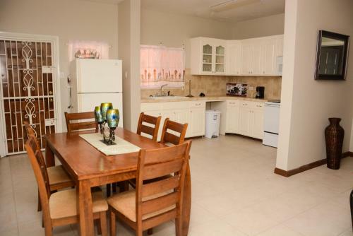 Hostal Pines Vacation Rental