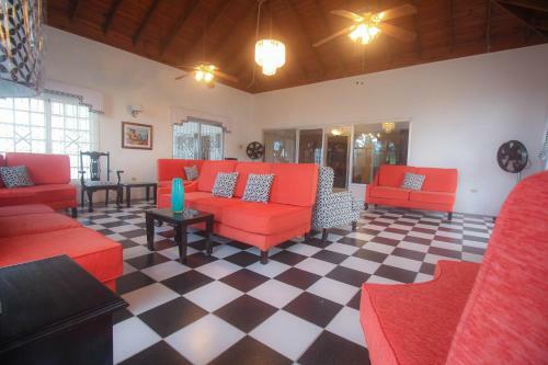 Posada Kenwood Villas & Suites