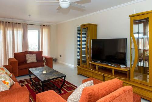 Apartamento Modern Decor Over Looking City 24/7 Security