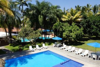 Parador De Manolos Hotel
