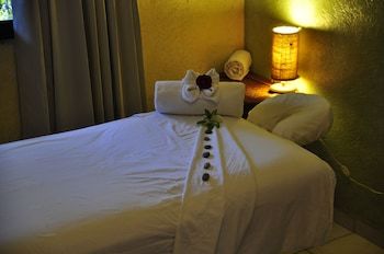 Parador De Manolos Hotel