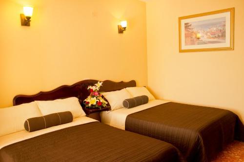 Hotel Aztlan