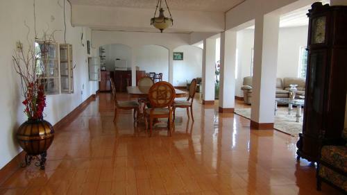 Glenrock Hotel Limited