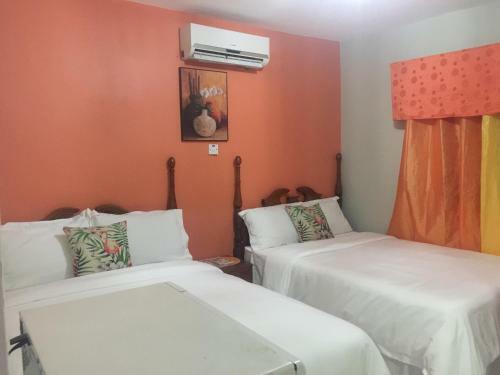 Hostal Paradise Ocenview