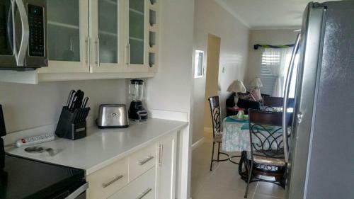 Fern Court Apartment @ Richmond