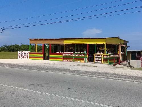 Apartamento Sunflower Escape (ac / Wifi / Free Beach / Parking)