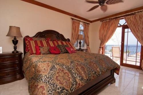 Copperwood Luxury Oceanfront Villa With Pool
