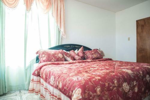 Hostal Queen Elizabeth House