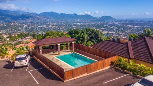 Apartamento Luxury City View Rental In Kingston