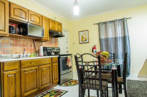 Apartamento Elegant City Condo In New Kingston