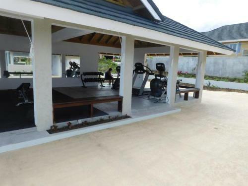 Villa Ocho Rios Under The Coolshade III