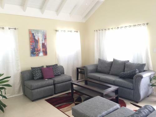 Villa Ocho Rios Under The Coolshade III