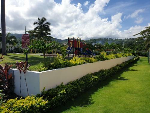 Gorgeous Country Club Home #2