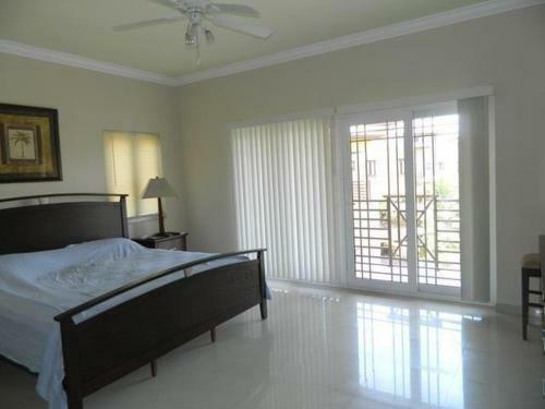 Villa Alexanders Penthouse On The Beach