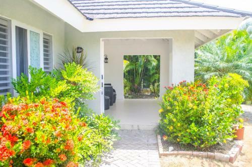 Ocho Rios Villa @ The Palms